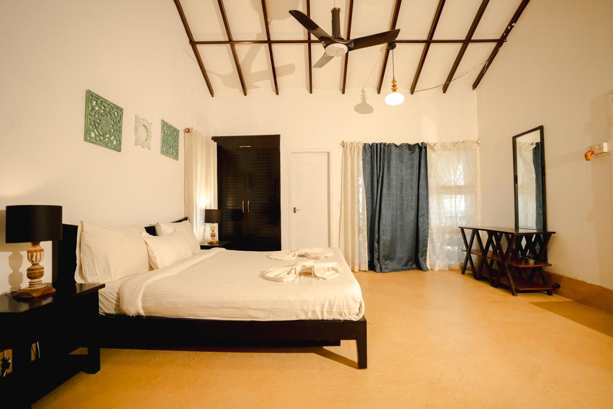 M - Solitude: Beachside Retreat With Pool Villa *