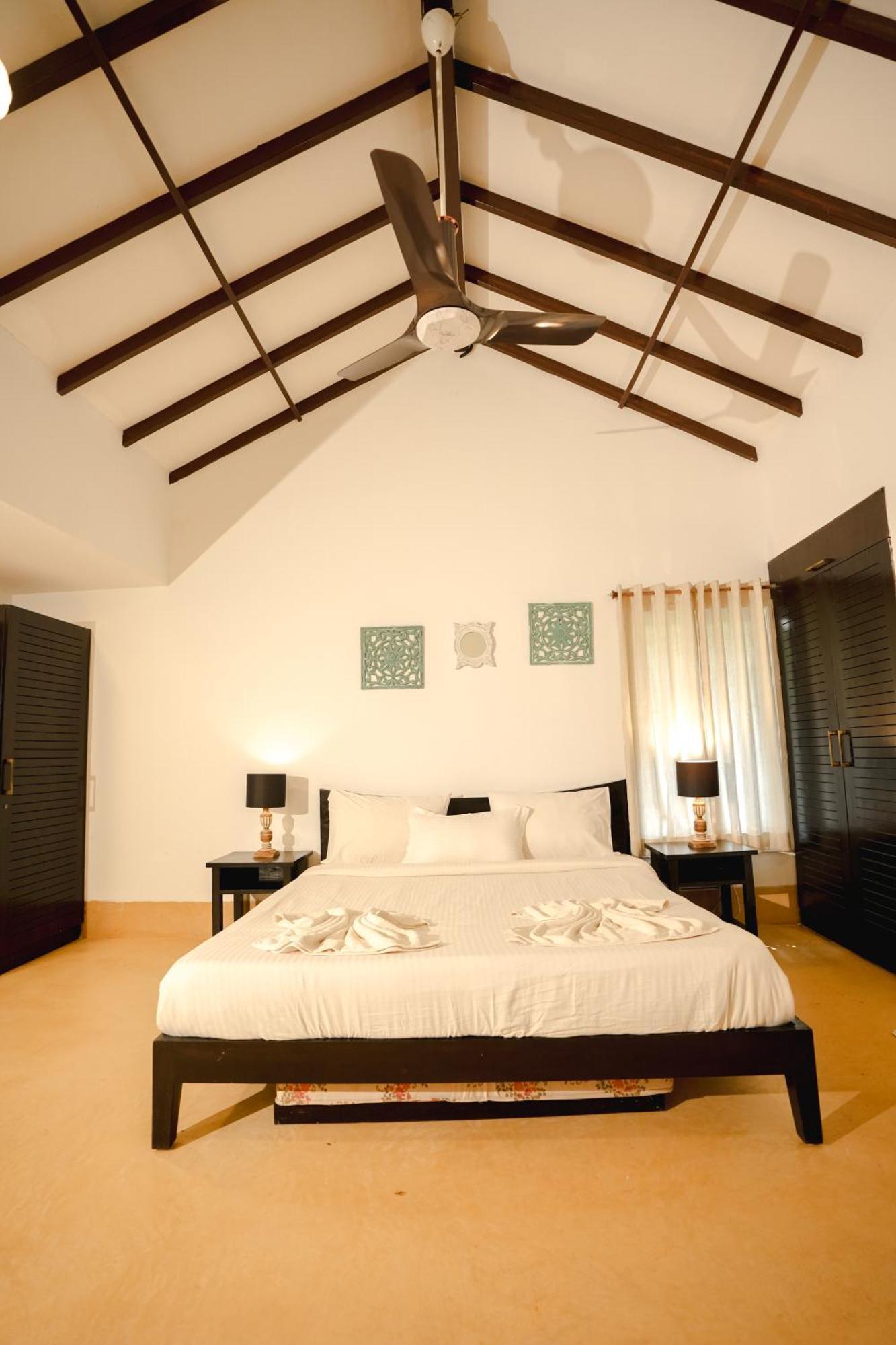 Villa M - Solitude: Beachside Retreat With Pool Candolim
